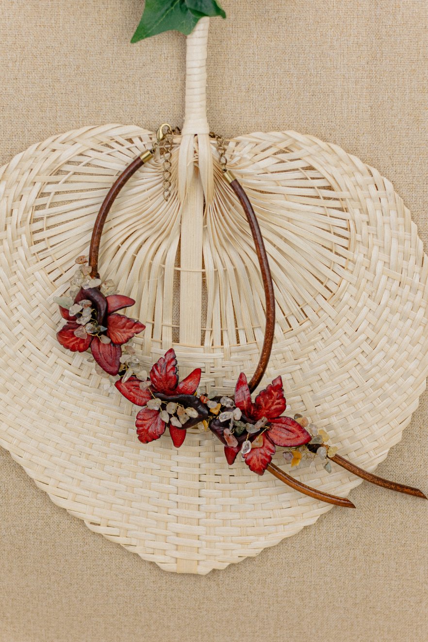 Autumn Leaf & Crystal Leather Choker Necklace — Red & Brown