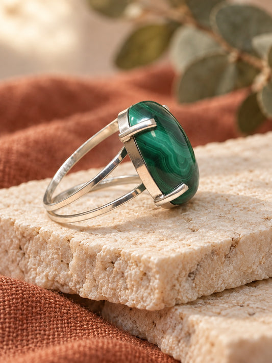 Malachite 925 Sterling Silver Oval Cabochon Ring