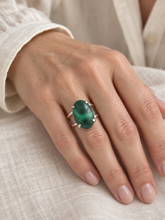 Malachite 925 Sterling Silver Oval Cabochon Ring