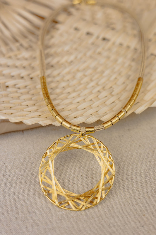 Buriti Palm Woven Circle Pendant Necklace – Crosshatch
