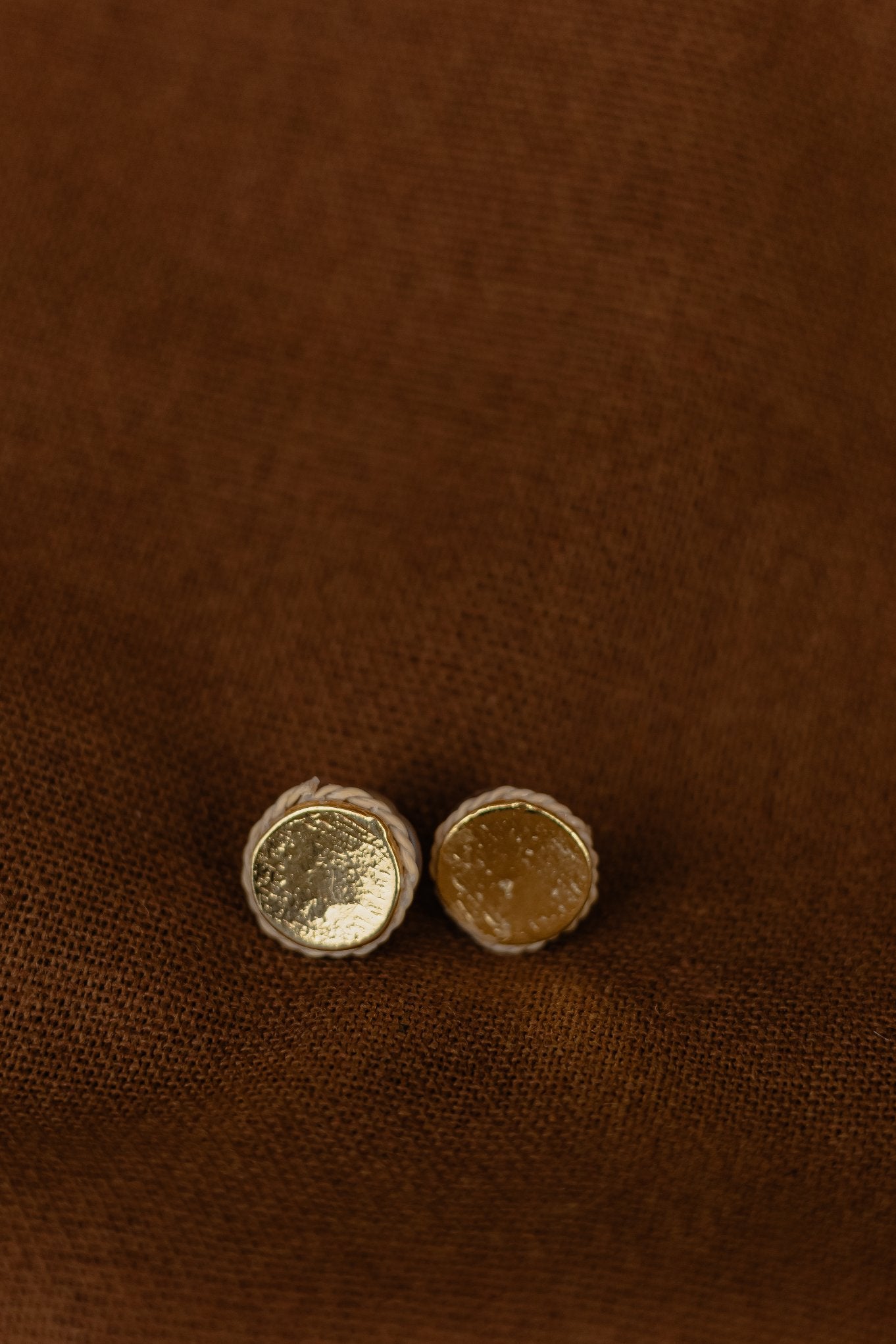 Buriti Palm Circle Stud Earrings – Gold
