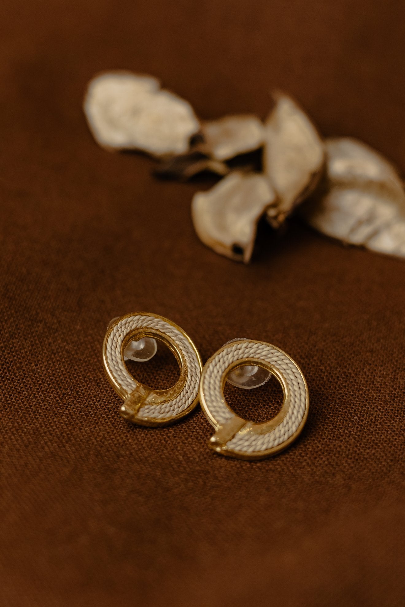 Buriti Palm Spiral Stud Earrings – Gold
