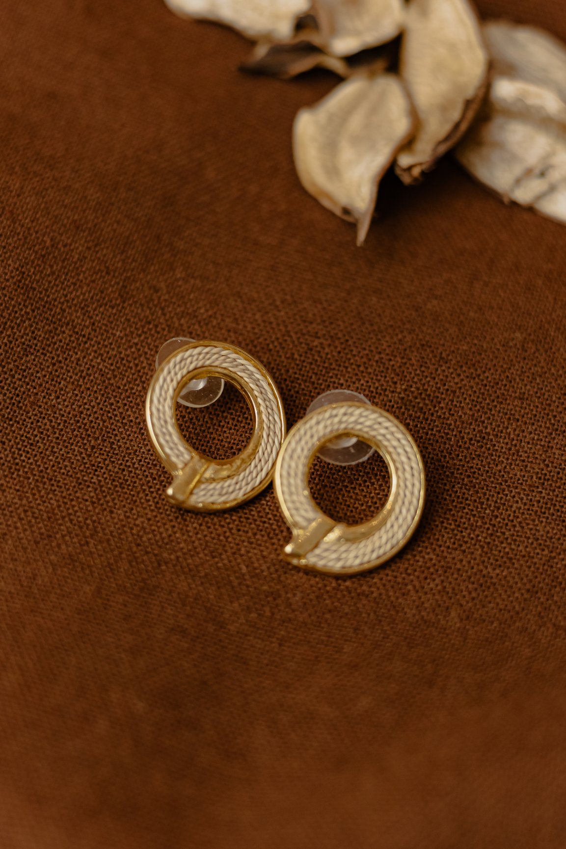 Buriti Palm Spiral Stud Earrings – Gold