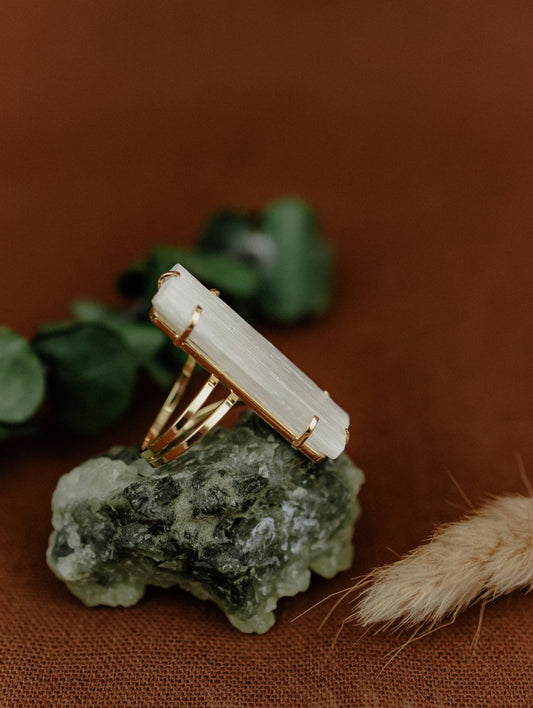 Selenite Bar Statement Ring (Gold)