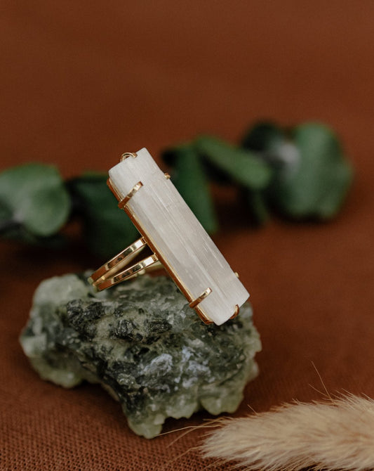 Selenite Bar Statement Ring (Gold)