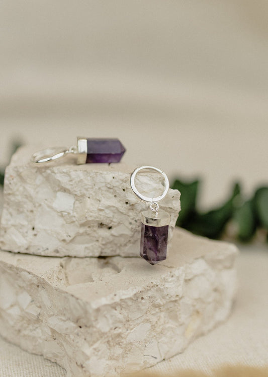 Amethyst Crystal Point Huggie Hoop Earrings (Silver)