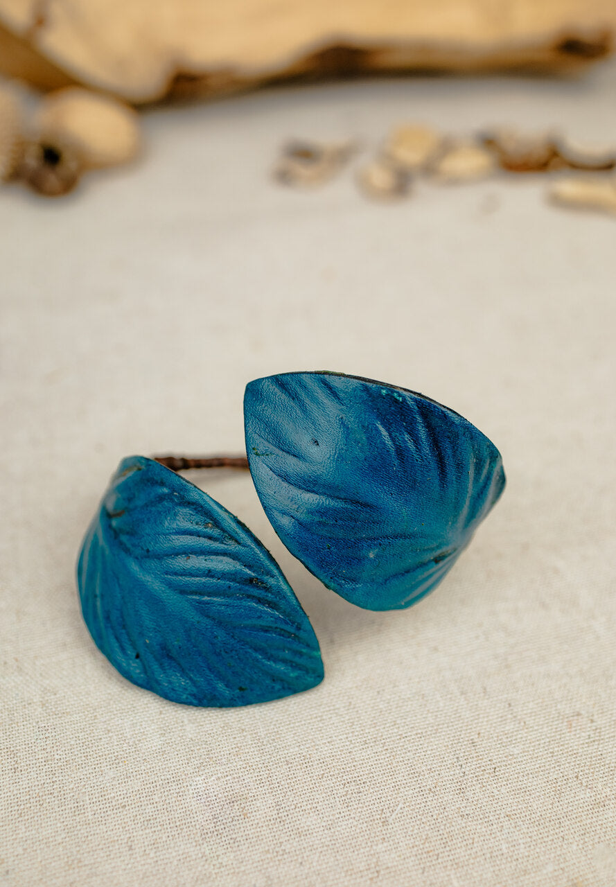 Leather Double Leaf Open Bangle – Ocean Blue