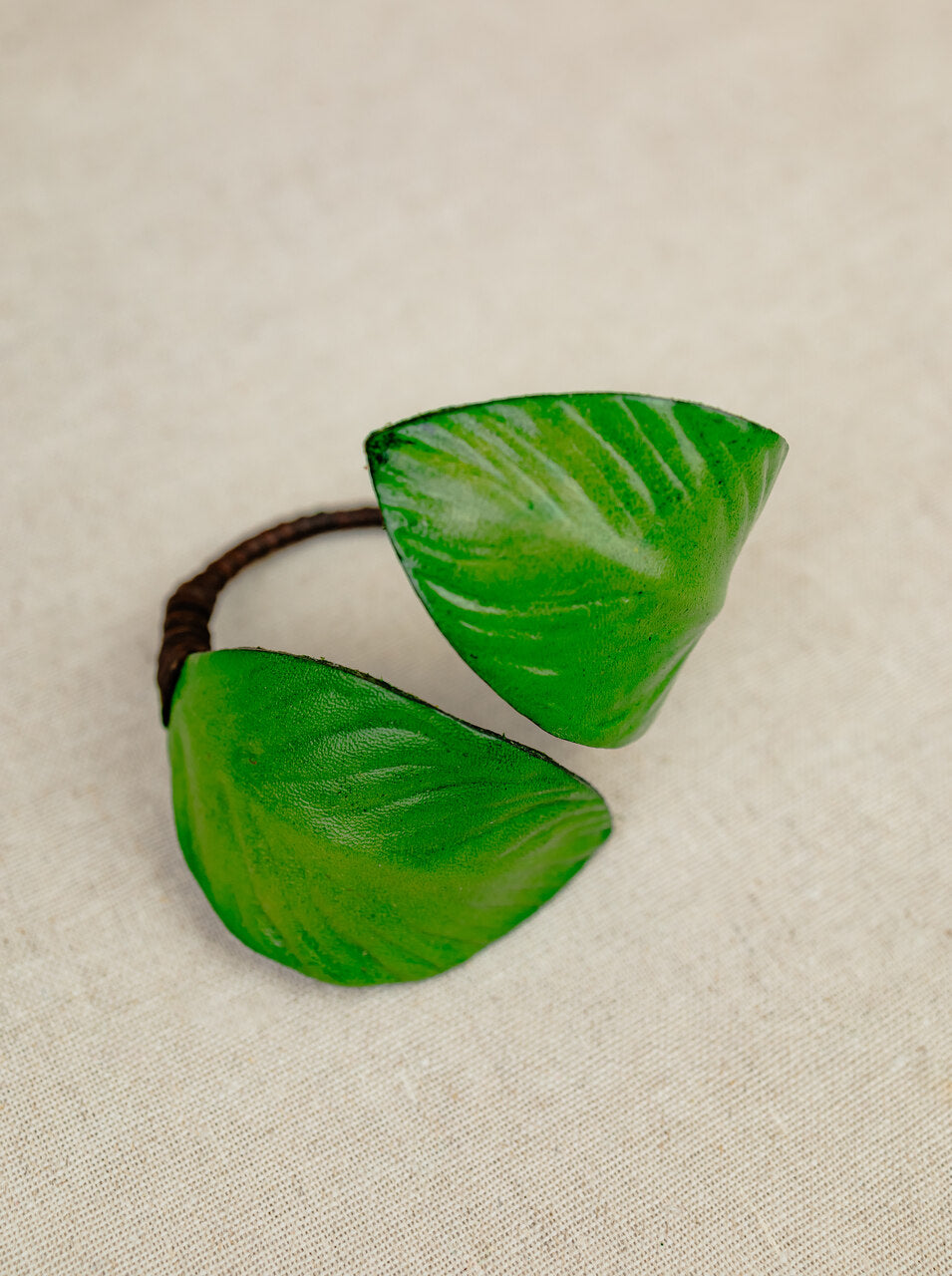 Leather Double Leaf Open Bangle – Vivid Green