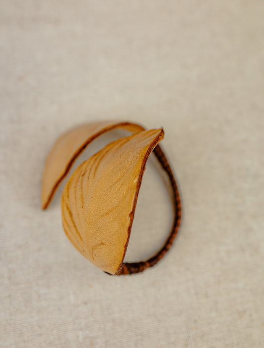 Leather Double Leaf Open Bangle – Warm Gold
